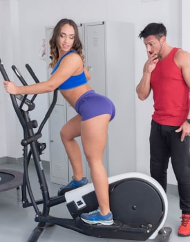 Gym Workout with Big Booty Briana-2